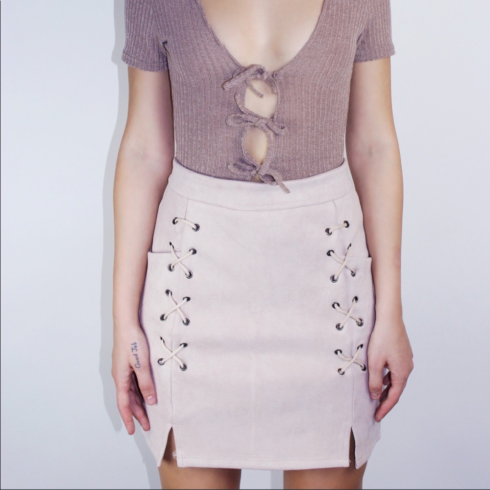 Suede Pink Mini Skirt - Picture 3 of 6