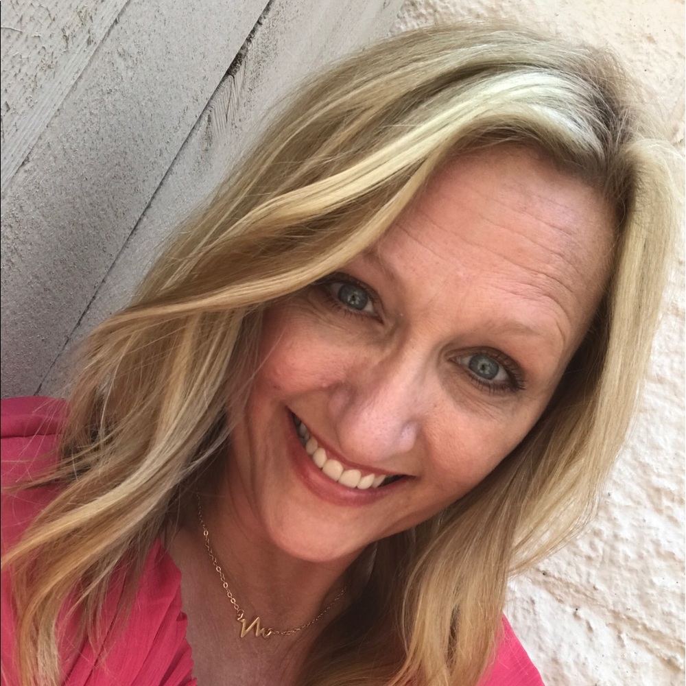 Meet your Posher, Lori