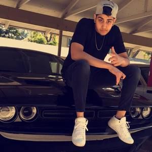 Meet your Posher, Diviyam