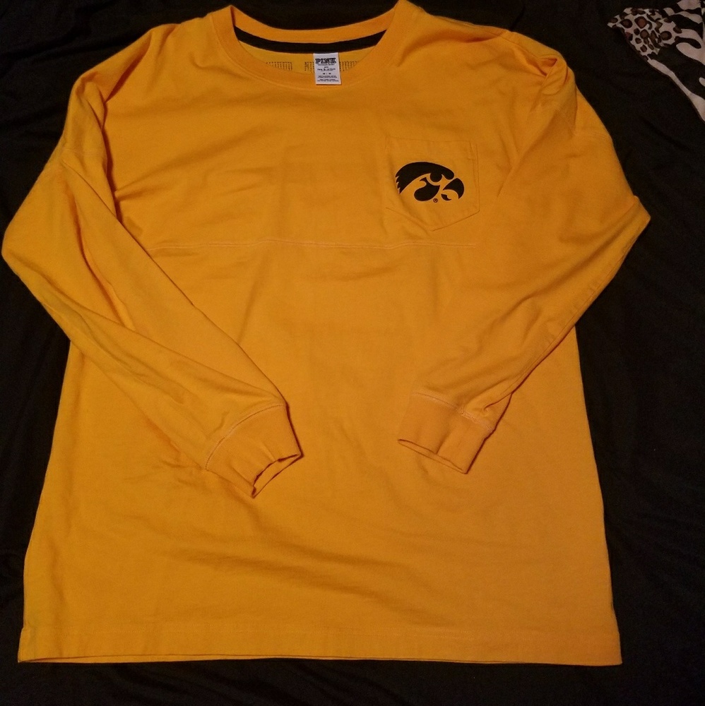 Long sleeve t-shirt