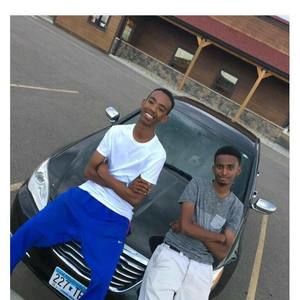 Meet your Posher, Moe