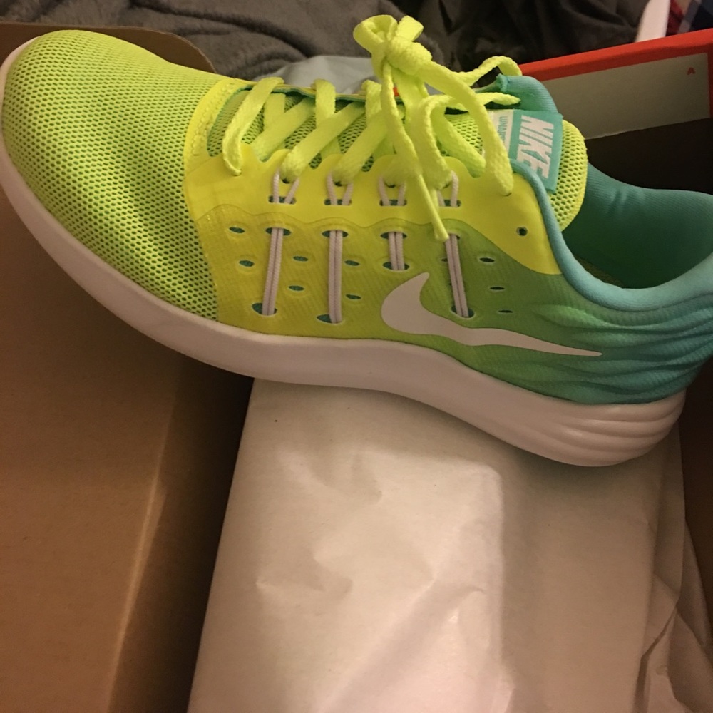 Women's Nike shoes