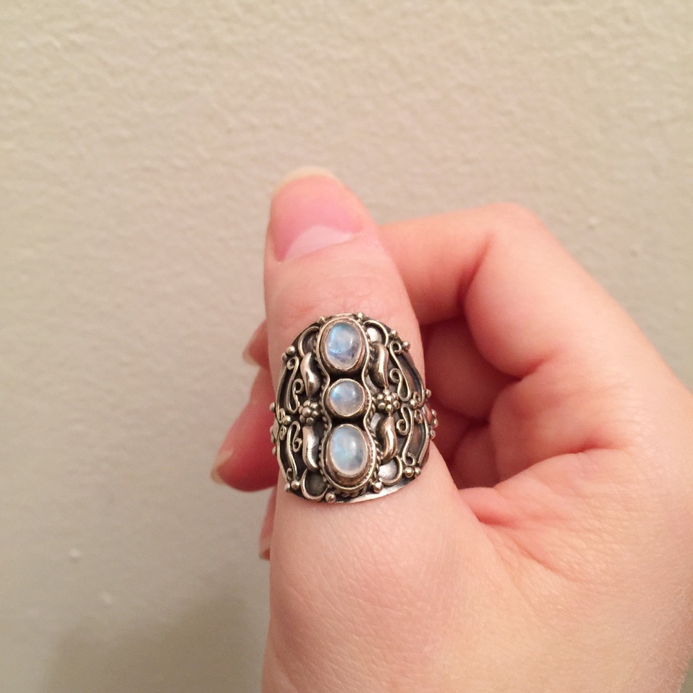 Moonstone sterling silver ring size 7