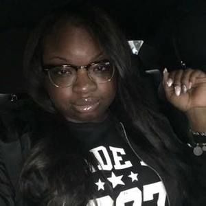 Meet your Posher, Shea