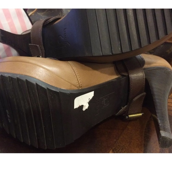 😍Bacio 61 "RIVO" AnkleBoots Leather Retails$228 - Picture 7 of 8