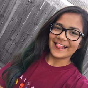 Meet your Posher, Marissa