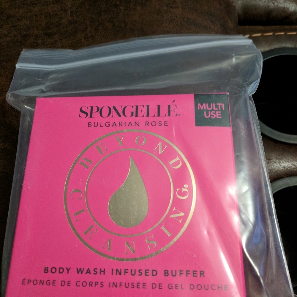 Body wash infused buffer