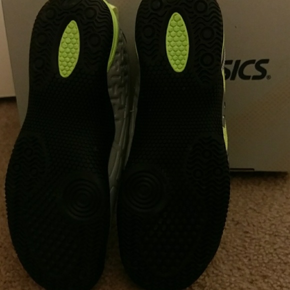 Asics athletic sneaker shoes, new, true to size. - Picture 3 of 3