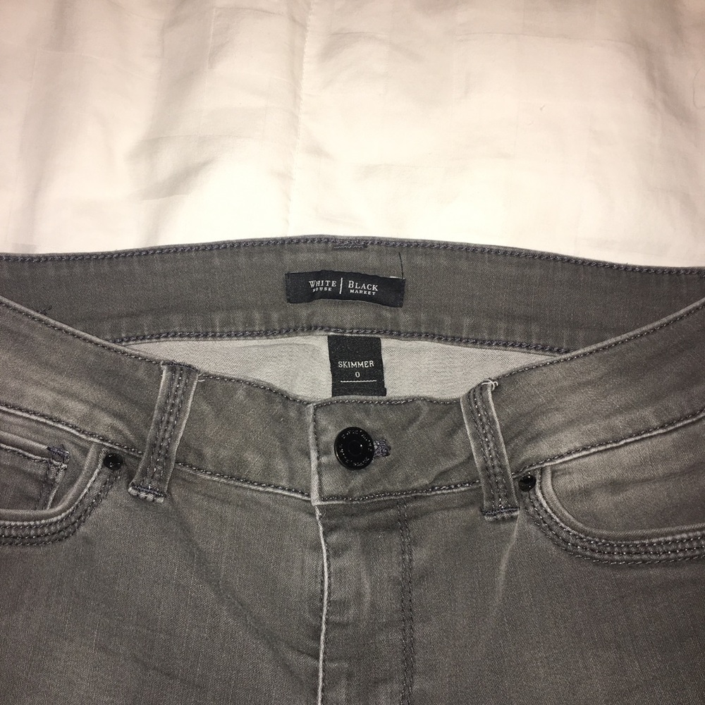 White House Black Market Skimmer size 2