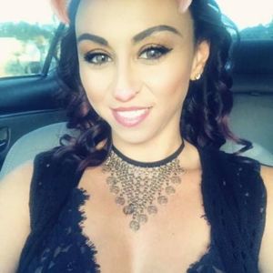 Meet your Posher, Lacey