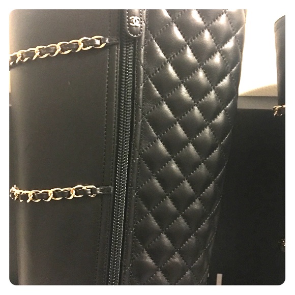 2017 Fall Line New Chanel Boots sz: 39 *SOLD - Picture 5 of 8