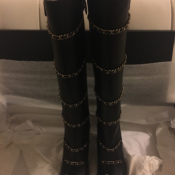 2017 Fall Line New Chanel Boots sz: 39 *SOLD - Picture 2 of 8