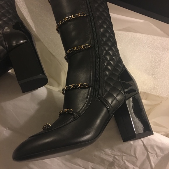 2017 Fall Line New Chanel Boots sz: 39 *SOLD - Picture 3 of 8