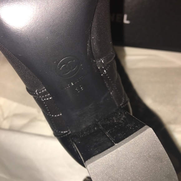 2017 Fall Line New Chanel Boots sz: 39 *SOLD - Picture 6 of 8
