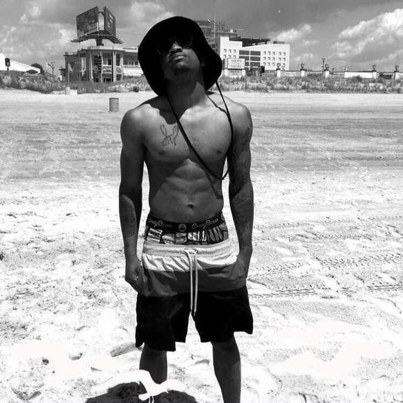 Meet your Posher, Ernell - Picture 1 of 1