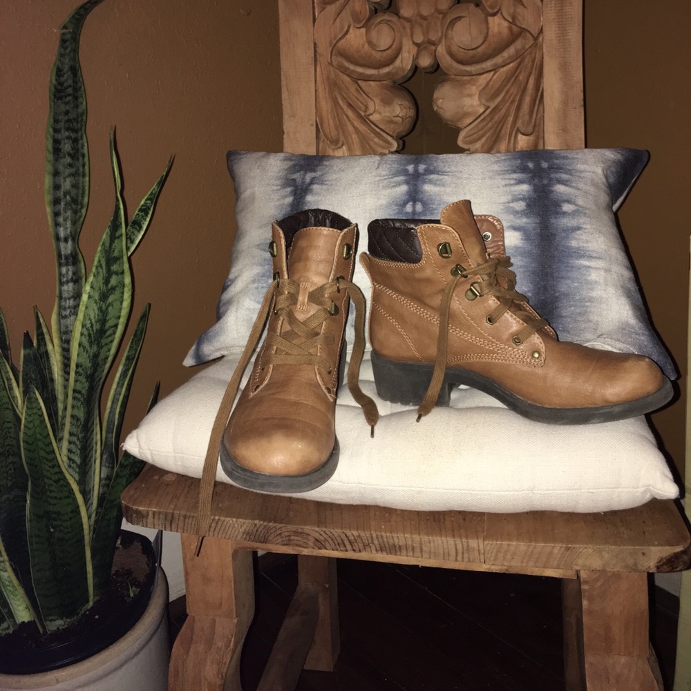 Fall Boots🌼