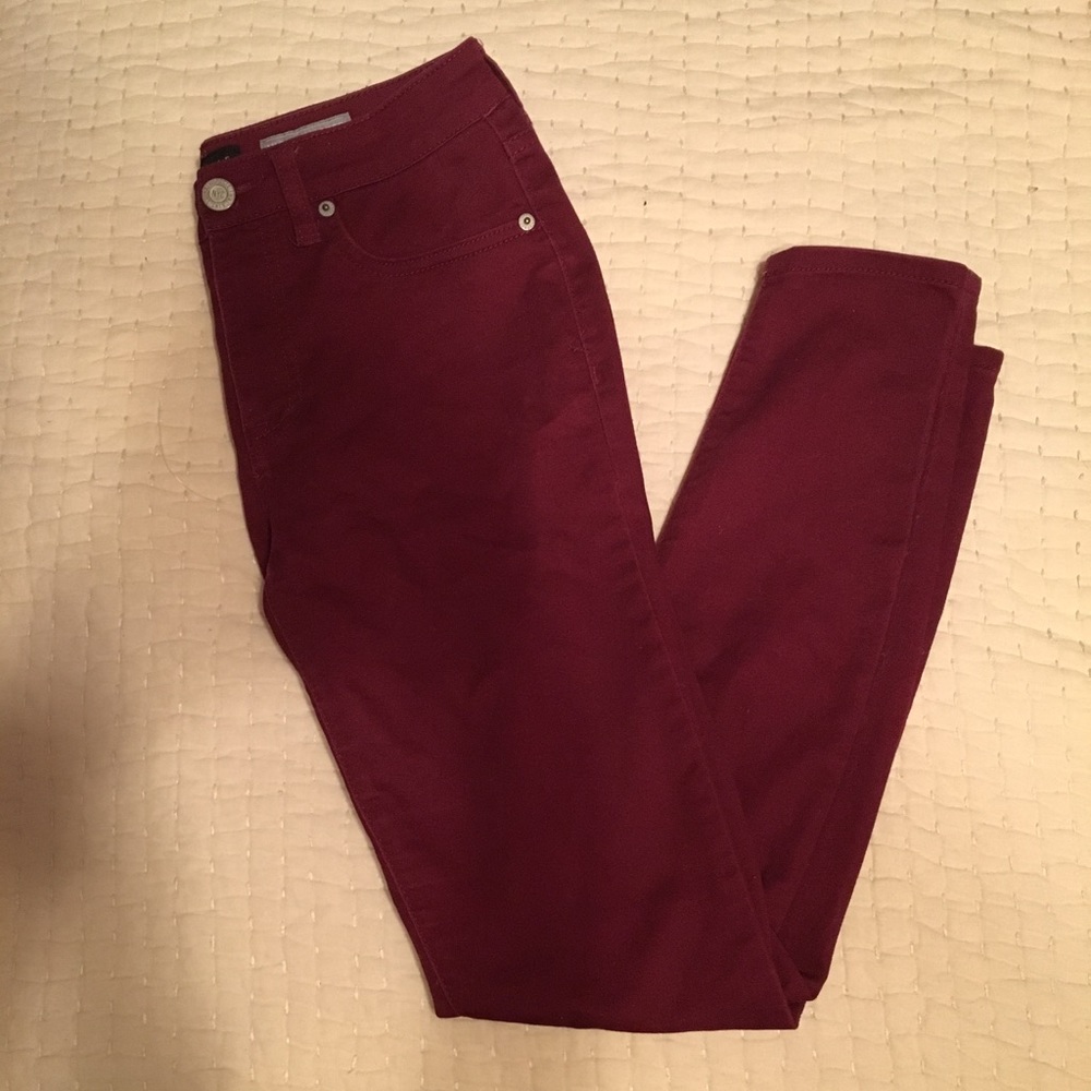 Aeropostale highwaisted seriously stretchy jegging