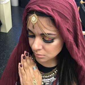 Meet your Posher, Carina