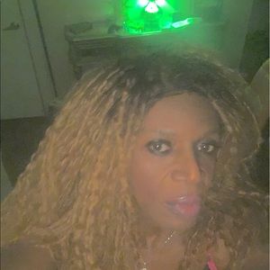 Meet your Posher, Warren