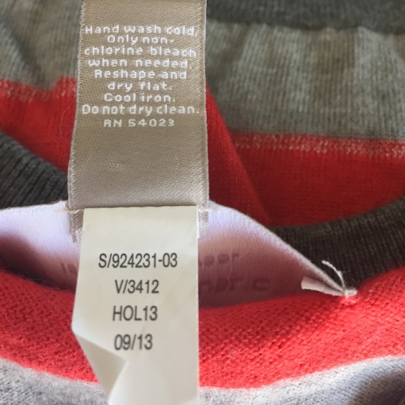 Banana Republic merino sweater - Picture 6 of 6