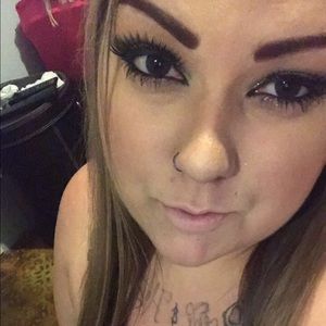 Meet your Posher, Daphne