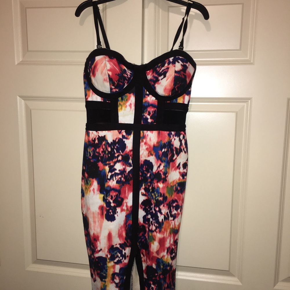 Colorful pattern bodycon dress! 💕