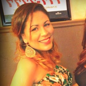 Meet your Posher, Alyssa