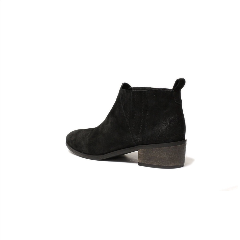 NIB Distressed Genuine Suede Burnished Ankle Boot - Picture 8 of 8