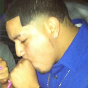 Meet your Posher, Efrain