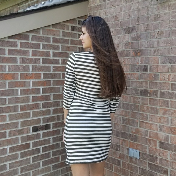 ▫️LAST▫️Infinity Raine Olive Striped Bodycon Dress - Picture 4 of 8