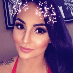 Meet your Posher, Krystal
