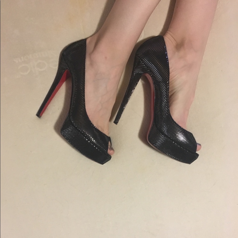 Louboutins - Picture 2 of 4