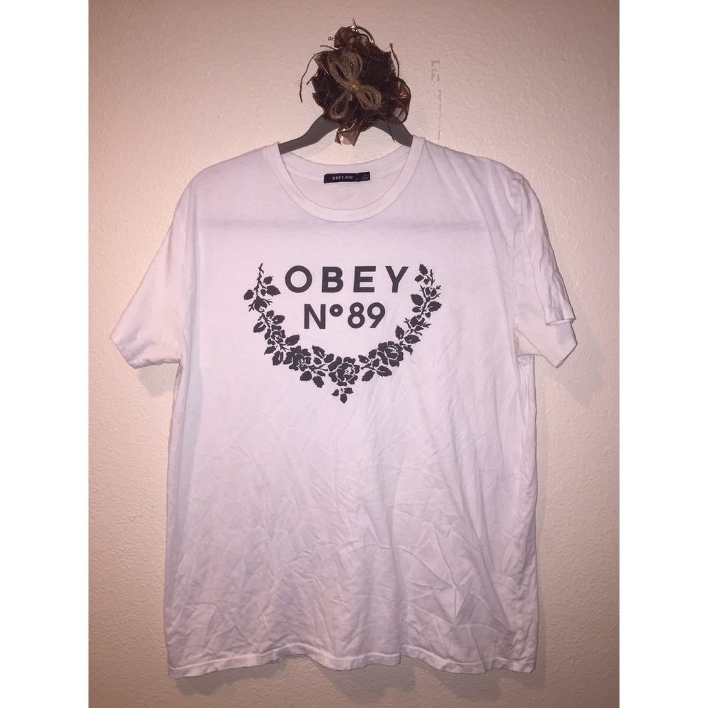 ▪️Obey Women's T-shirt▪️