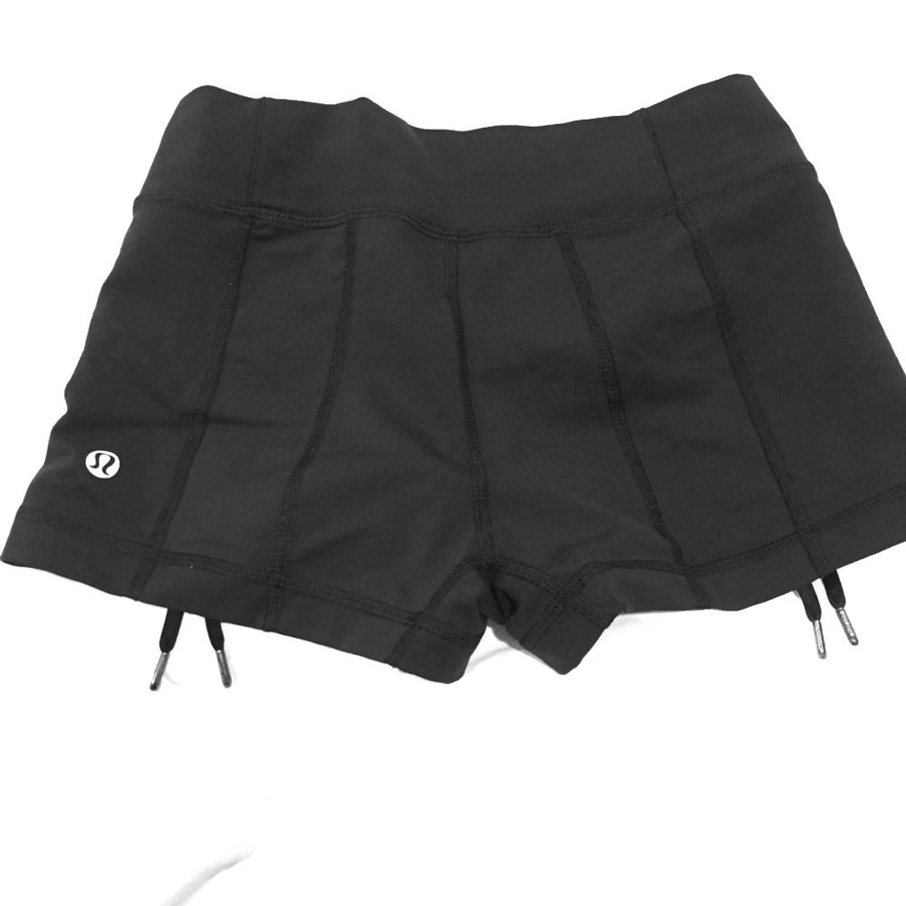🍋Lululemon Black Shorts