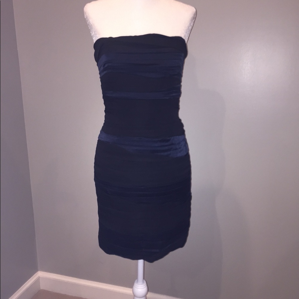 Alice and Olivia Strapless dress- Satin- size 6