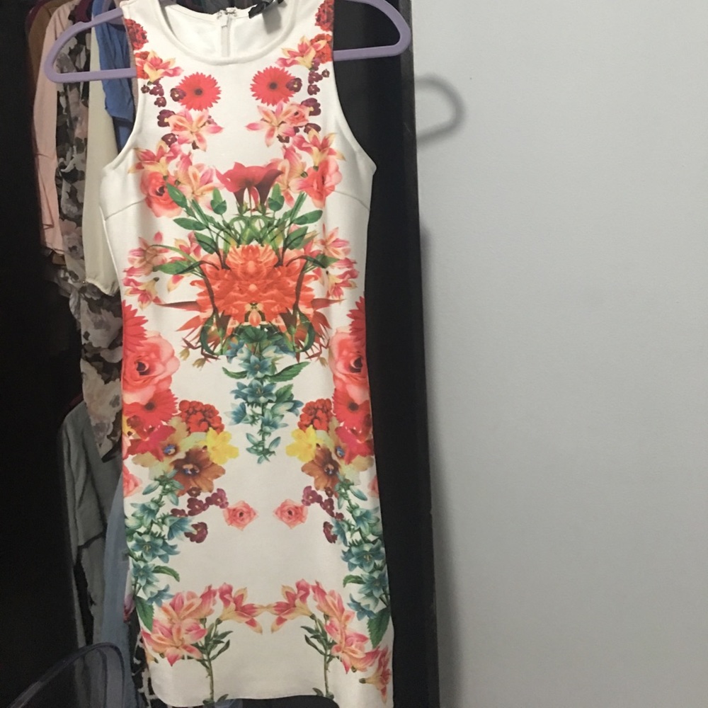Nice stretch floral dress💋forever21