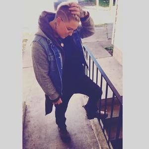 Meet your Posher, Vallori