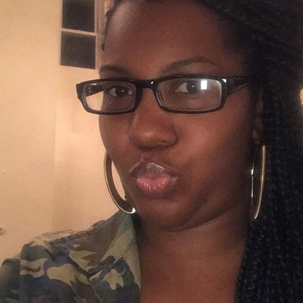 Meet your Posher, T'eresa