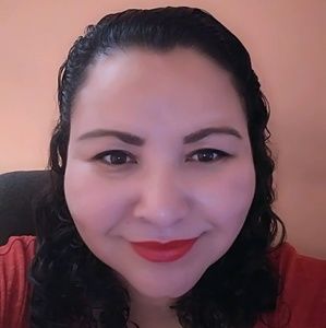 Meet your Posher, Roxanne