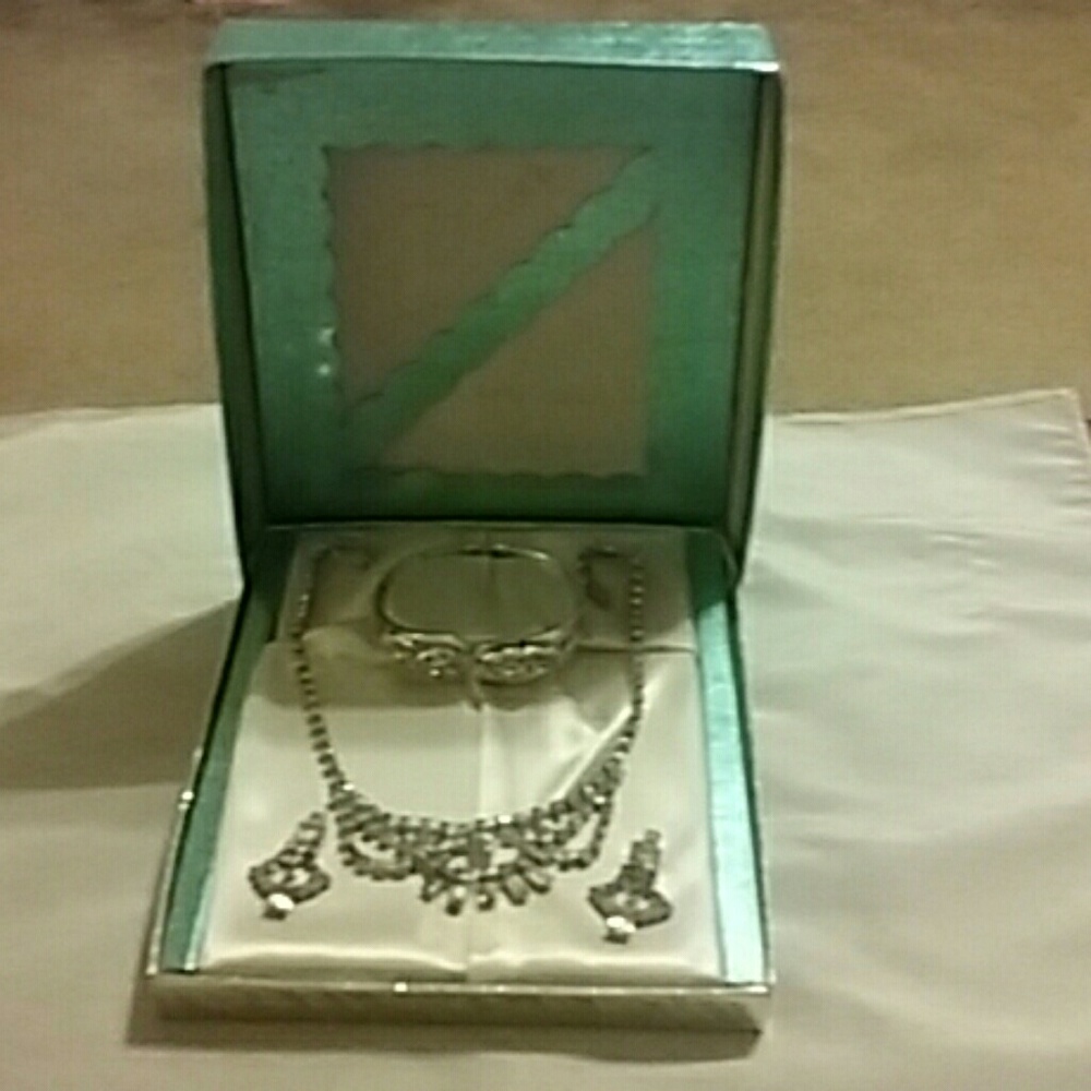 Vintage L'Amour Fifth Avenue Rhinestone Jewelry Se