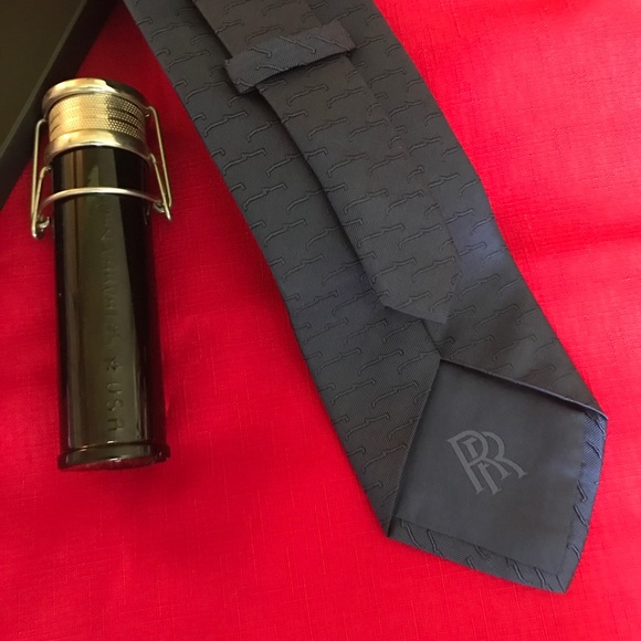 Rolls Royce 100% silk tie ๐ reduced for X-Mas ๐ - Picture 4 of 6