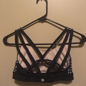Size 2 ✨great condition✨ Lulu sports bra