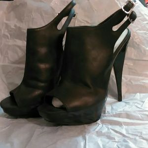 NWT Michael Antonio Slingback Platforms