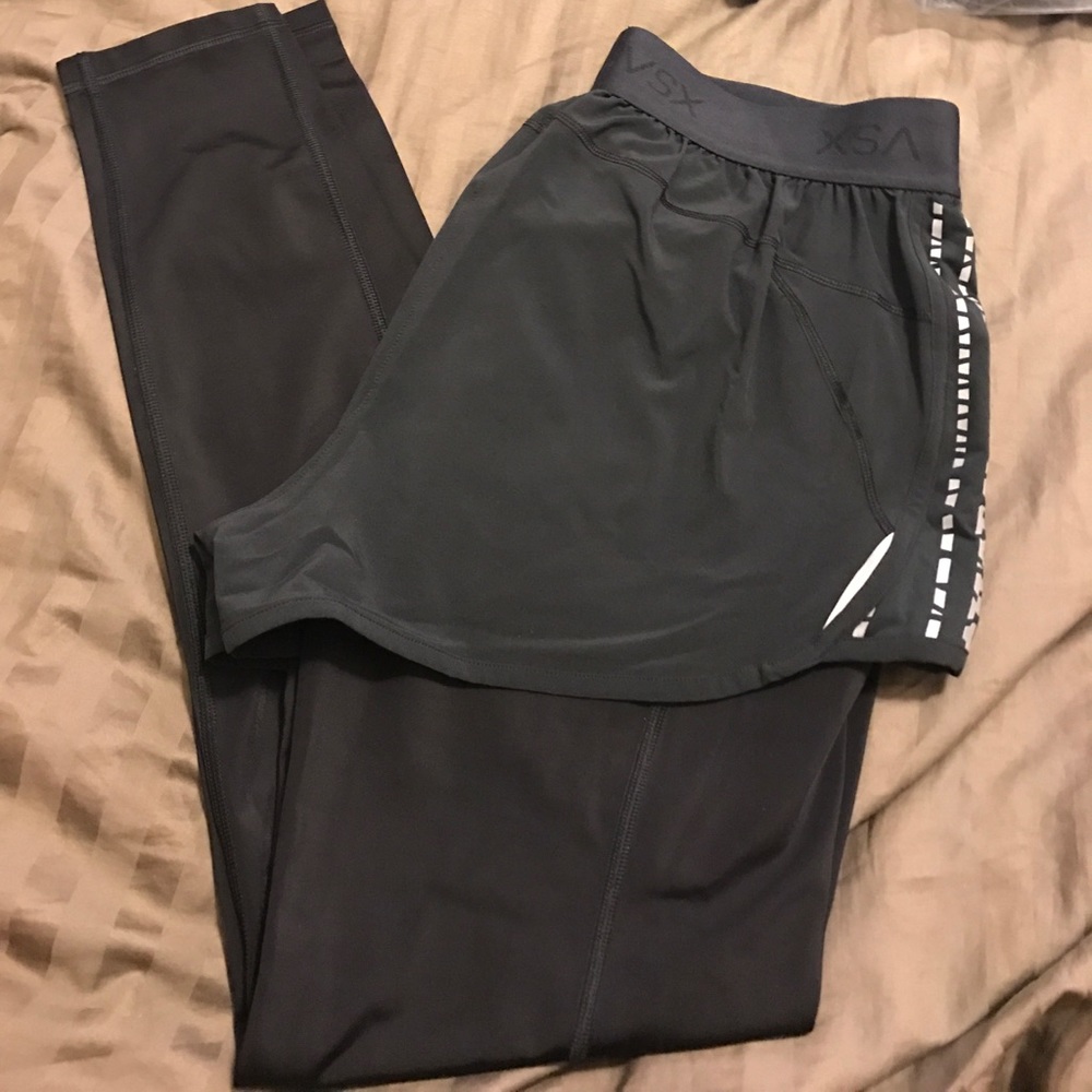 NWOT VS Sport Leggings 2in1 ✨✨🏃🏻‍♀️🏃🏻‍♀️