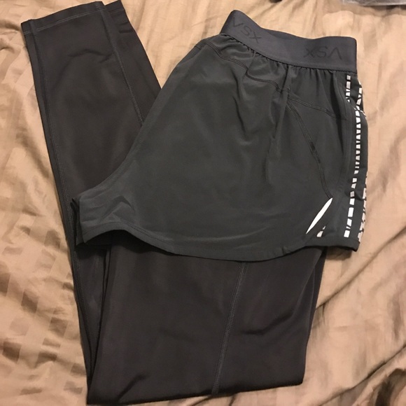 NWOT VS Sport Leggings 2in1 ✨✨🏃🏻‍♀️🏃🏻‍♀️ - Picture 1 of 6