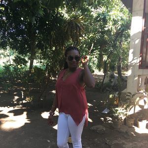 Meet your Posher, Annabella