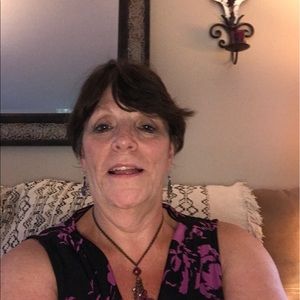 Meet your Posher, Denise