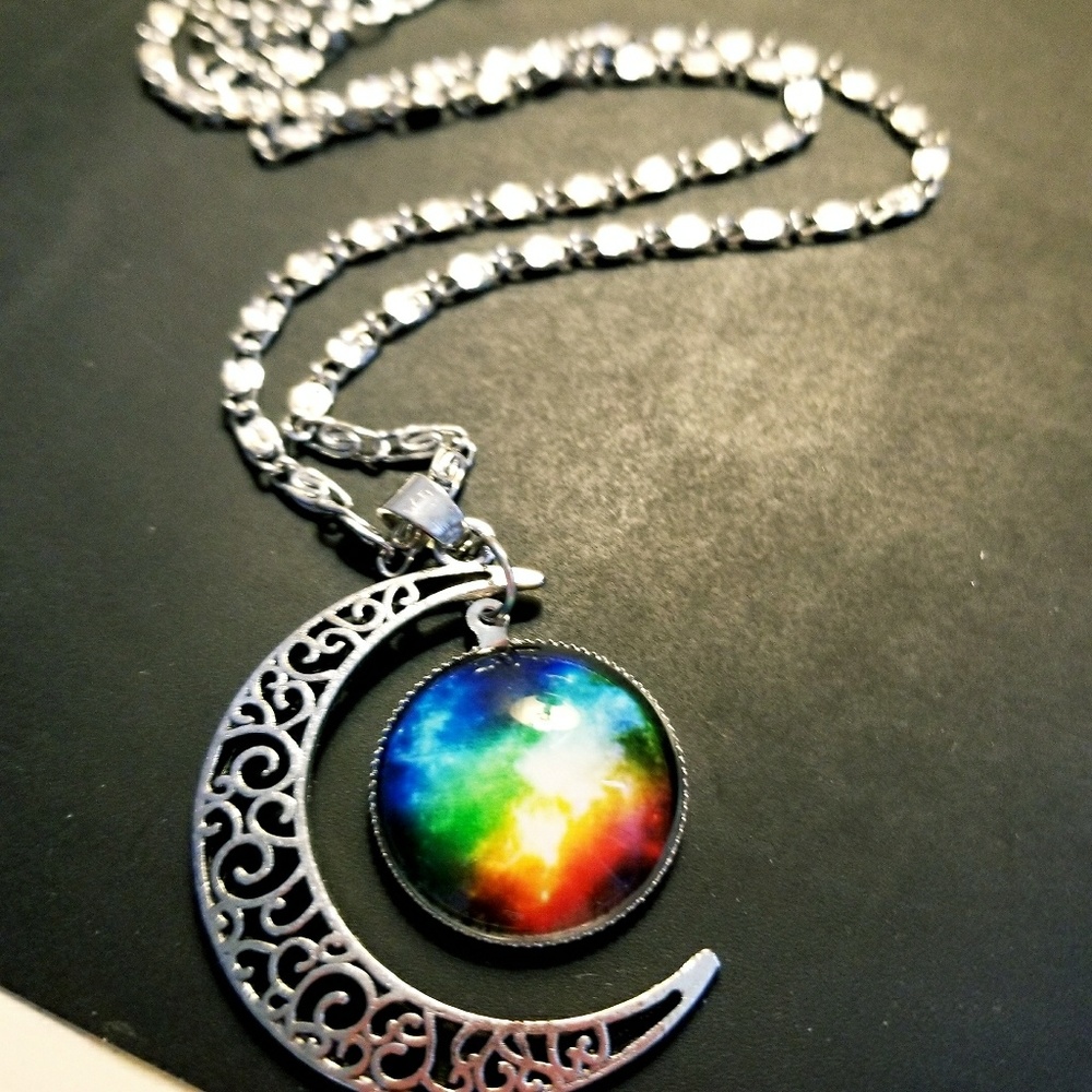 Solar Eclipse Comenorative Necklace Rainbow Moon