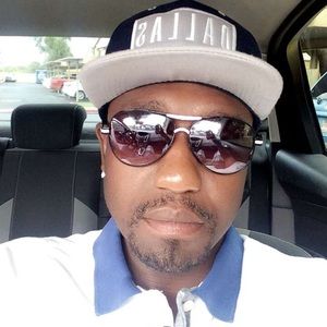 Meet your Posher, Emmanuel