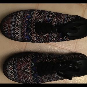 Mossimo supply co tie up shoes